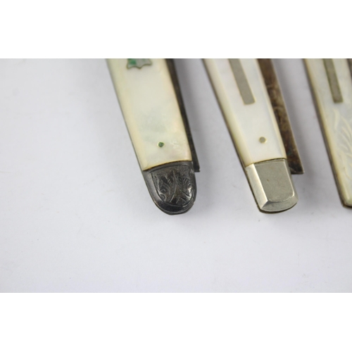 1331 - Three hallmarked sterling silver pocket knives with mother of pearl handles - approx. gross weight 5... 