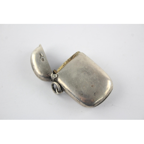 1340 - An Edwardian Walker & Hall sterling silver vesta case, hallmarked Sheffield 1904 - approx. gross wei... 