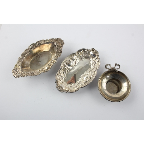 1358 - Three hallmarked sterling silver trinket dishes - approx. gross weight 48 grams