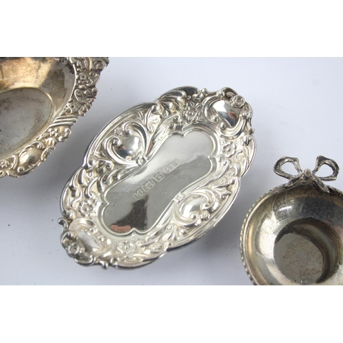 1358 - Three hallmarked sterling silver trinket dishes - approx. gross weight 48 grams