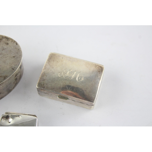 1362 - Three hallmarked sterling silver pill boxes - approx. gross weight 48 grams