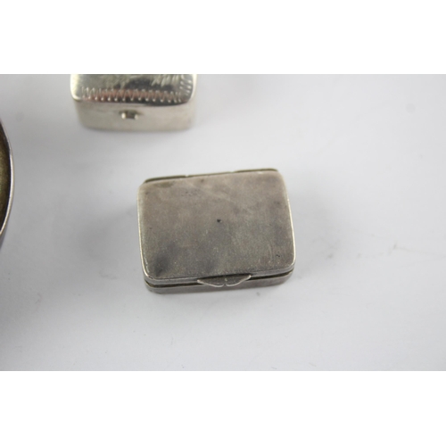 1364 - Three hallmarked sterling silver pill boxes - approx. gross weight 53 grams