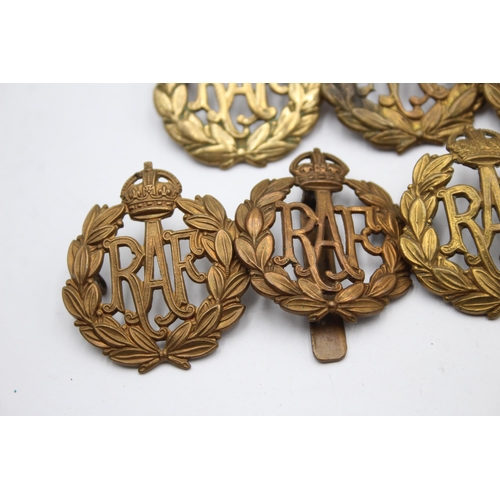 1386 - Ten King's Crown R.A.F cap badges