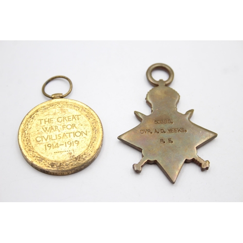 1388 - A WWI medal pair presented to 50990 Dvr. A. D. Weeks R.E.