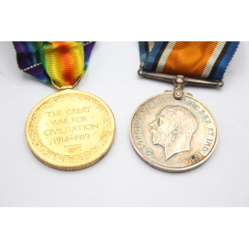 1394 - A WWI medal pair presented to M-338458 Pte. F. Hoad A.S.C