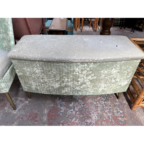 67 - A mid 20th century mottled green vinyl bedroom chair and blanket box with gold painted splayed suppo... 