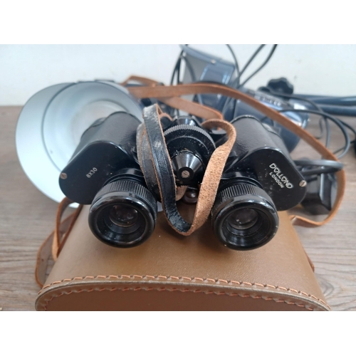 800 - A collection of items to include cased Minolta AF 50mm 1:1.4(22) camera lens, pair of cased Dollond ... 