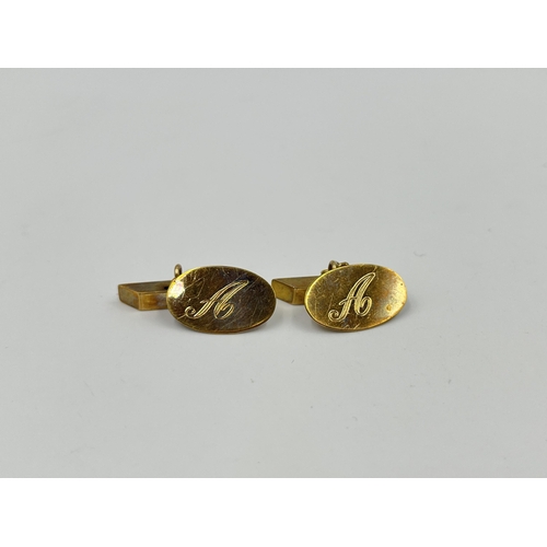 1186 - A pair of 9ct gold cufflinks, hallmarked London 1970 - approx. gross weight 4.56 grams