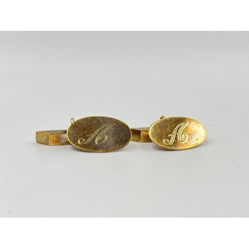 1186 - A pair of 9ct gold cufflinks, hallmarked London 1970 - approx. gross weight 4.56 grams