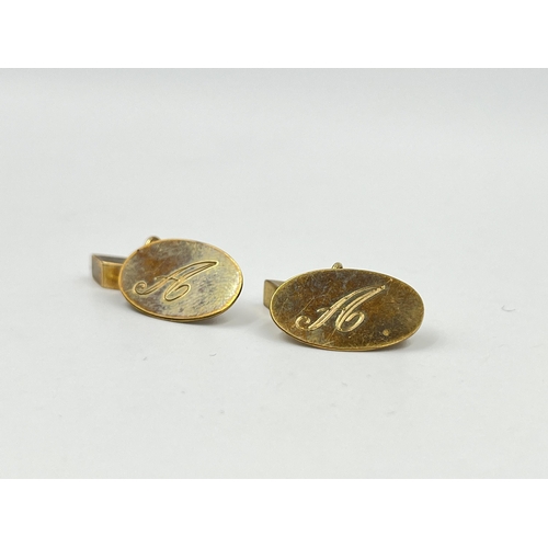 1186 - A pair of 9ct gold cufflinks, hallmarked London 1970 - approx. gross weight 4.56 grams