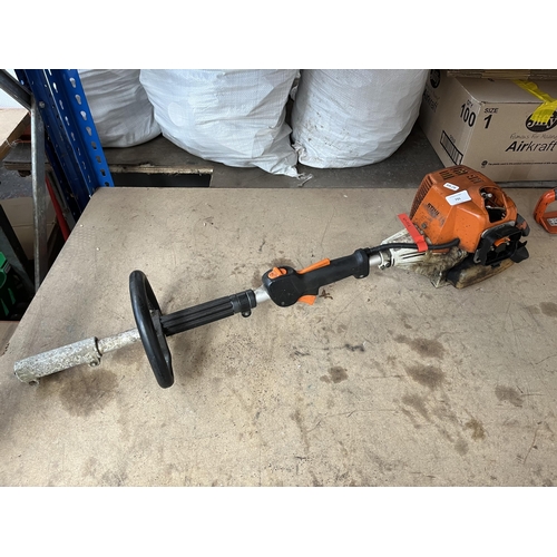 731 - A Stihl KM85R KombiEngine