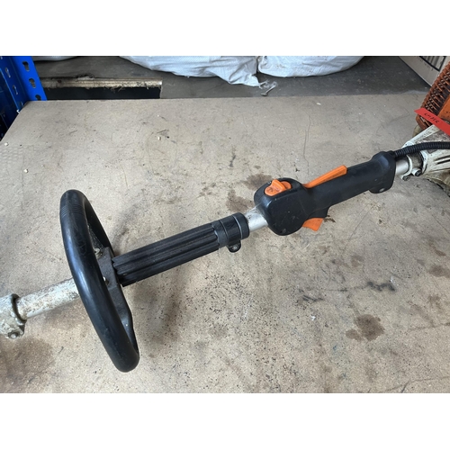 731 - A Stihl KM85R KombiEngine