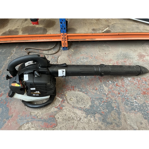 751 - A McCulloch GBV325 petrol leaf blower