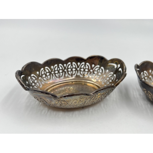 1323 - A pair of Joseph Gloster Ltd hallmarked Birmingham silver pierced trinket dishes, dated 1950 - appro... 