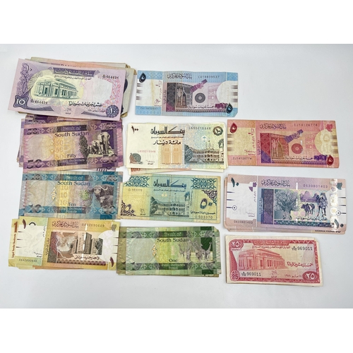 1463 - A collection of Central Bank of Sudan, Bank of South Sudan and Bank of Sudan banknotes