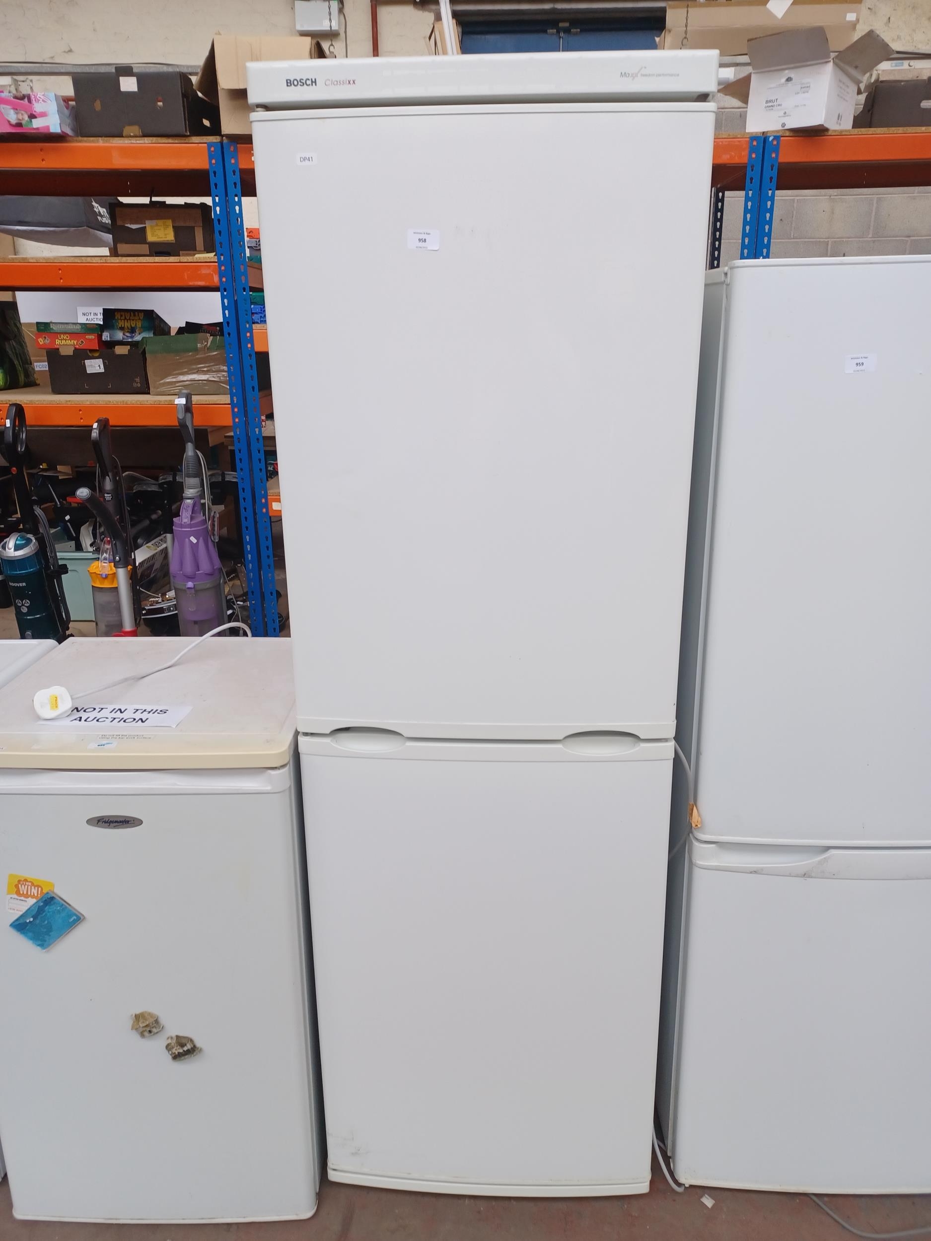 Bosch classixx maxx freedom outlet performance fridge freezer