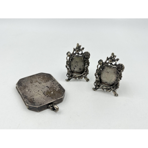 1349 - Three hallmarked sterling silver miniature photo frames - approx. gross weight 61 grams