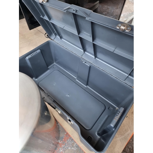 867 - Two items, one large grey plastic storage box and one Brabantia stainless steel laundry bin