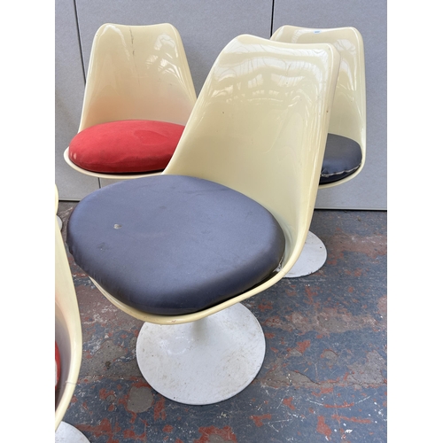 120 - A set of six mid 20th century Rudi Bonzanini white plastic tulip dining chairs