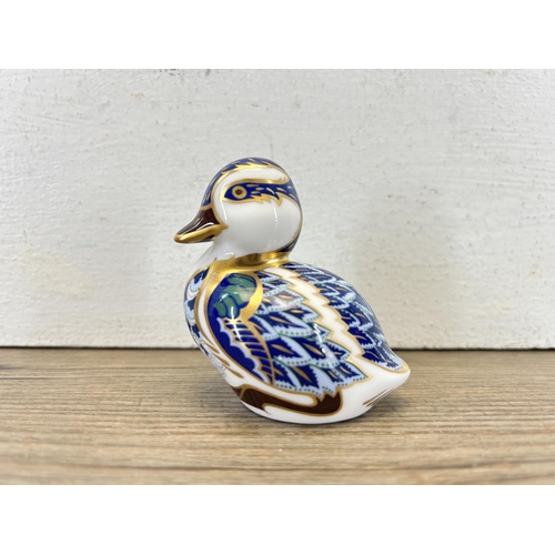 333 - A Royal Crown Derby Sitting Duck paperweight with gold stopper - approx. 7cm high