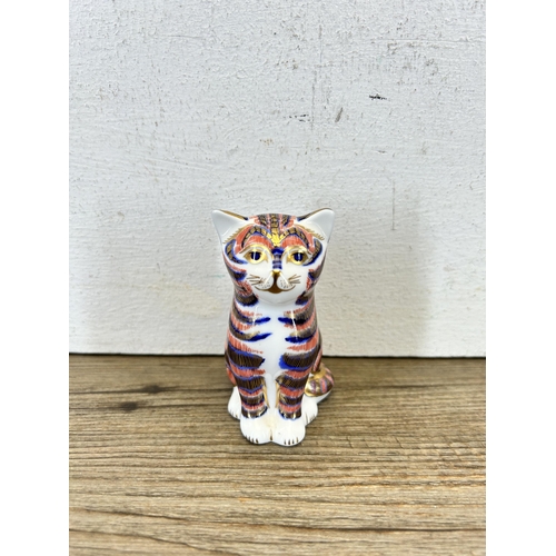 335 - A Royal Crown Derby cat paperweight with gold stopper - approx. 8cm high