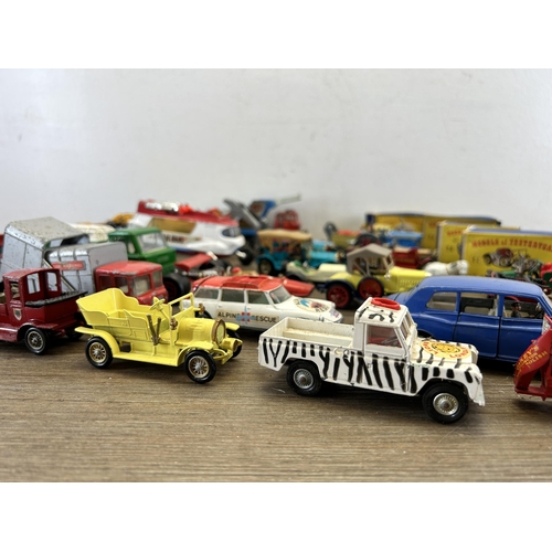 522 - A collection of vintage diecast model vehicles