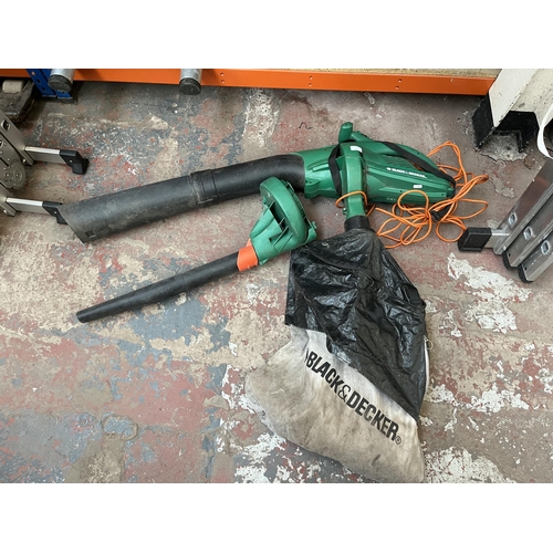 953 - A Black & Decker 240v garden vac