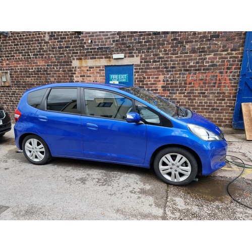 845 - A 2014 Honda Jazz ES+ I-VETEC petrol hatchback with CVT automatic transmission, two keys and 5,953 m... 