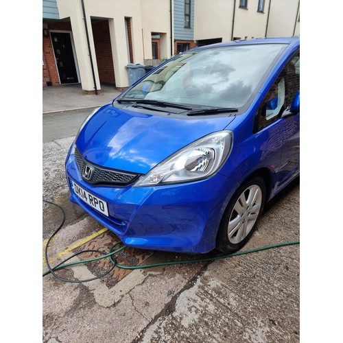 845 - A 2014 Honda Jazz ES+ I-VETEC petrol hatchback with CVT automatic transmission, two keys and 5,953 m... 