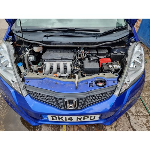 845 - A 2014 Honda Jazz ES+ I-VETEC petrol hatchback with CVT automatic transmission, two keys and 5,953 m... 