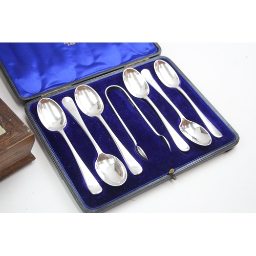 476 - Two vintage boxed silver plated cutlery sets to include Elkington etc.