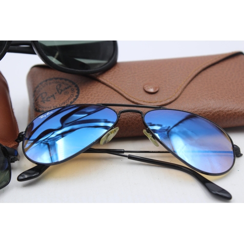 553 - Three pairs of Ray-Ban sunglasses