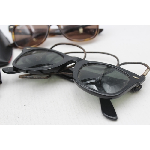 554 - Three pairs of Ray-Ban sunglasses