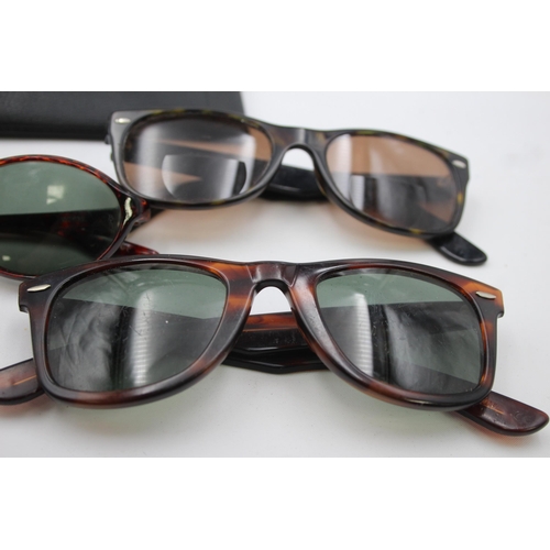 563 - Three pairs of Ray-Ban sunglasses