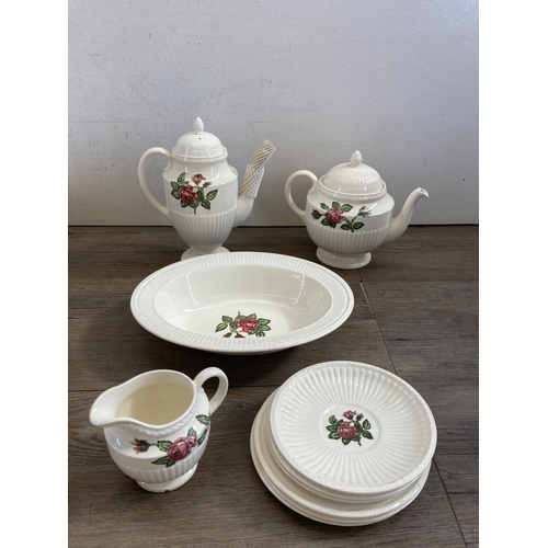 383 - A collection of Wedgwood Moss Rose china