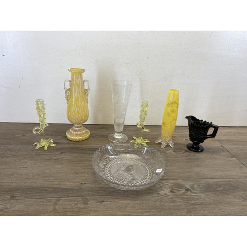 404 - A collection of Victorian and later glassware to include pair of John Walsh uranium and vaseline gla... 