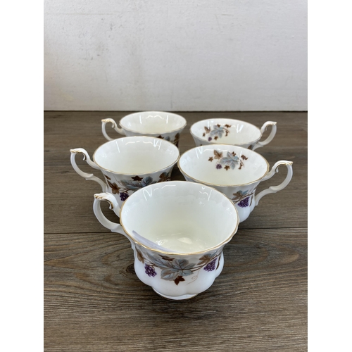 417 - A Royal Albert Lorraine eighteen piece part tea set