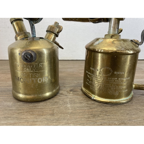 490 - Four vintage brass blow torches to include two Max Sievert Stockholm etc.