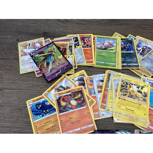 529 - A collection of Pokémon trading cards