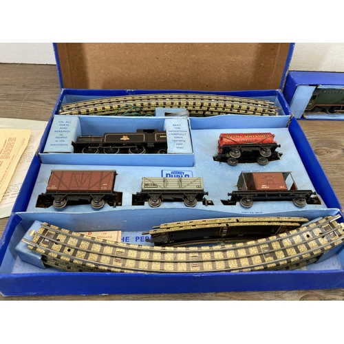 532 - A boxed Hornby Dublo electric trainset with boxed EDL 12 