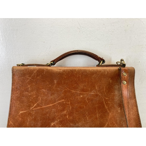 570 - A Mackenzie Isle of Arran brown leather bag - approx. 32cm x 37cm