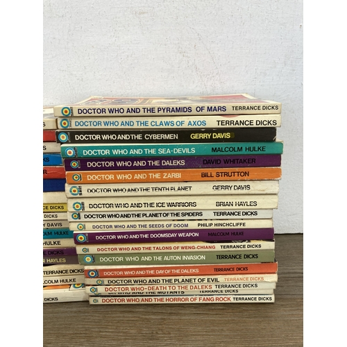 583 - A collection of 1970s Target Doctor Who paperback books