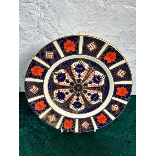 325 - A Royal Crown Derby Old Imari 1128 plate - approx. 21cm diameter