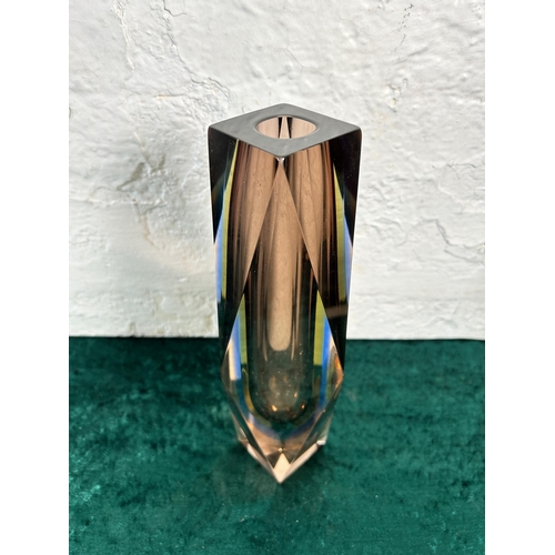 369 - A mid 20th century Murano Sommerso glass vase - approx. 27cm high