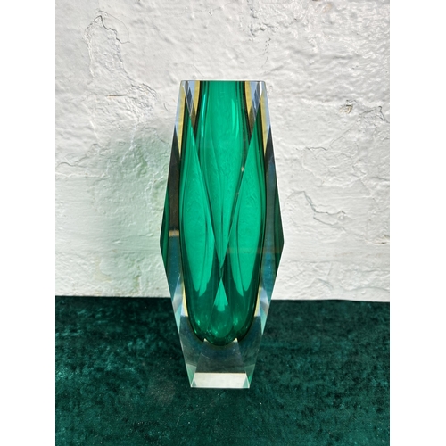 370 - A mid 20th century Murano Sommerso green glass vase - approx. 26cm high