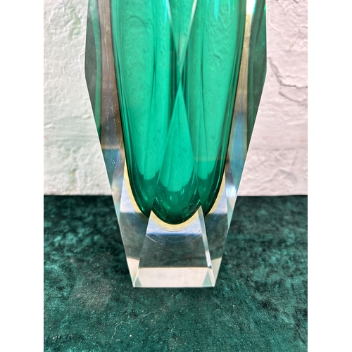 370 - A mid 20th century Murano Sommerso green glass vase - approx. 26cm high