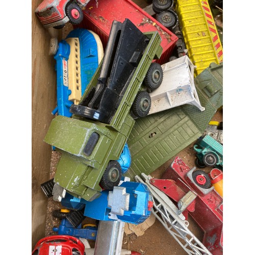 540 - A collection of vintage die-cast model vehicles and figurines to include Star Wars, Dinky, Corgi etc... 