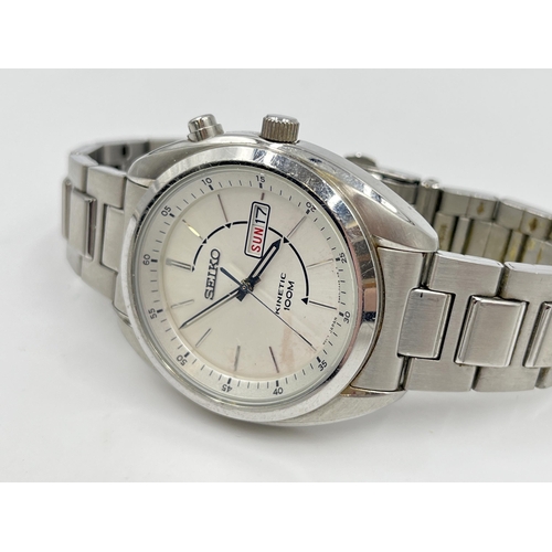 A Seiko Kinetic 42mm men s wristwatch ref. 5M63 0AK0