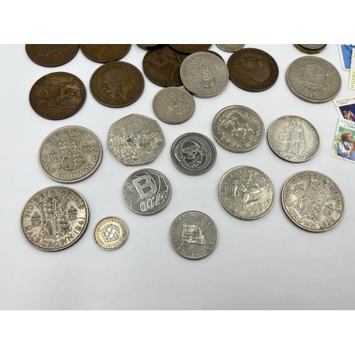 2266 - A collection of British and Manx coins to include 92.5% silver 1908 florin, 50% silver 1941 and 1938... 