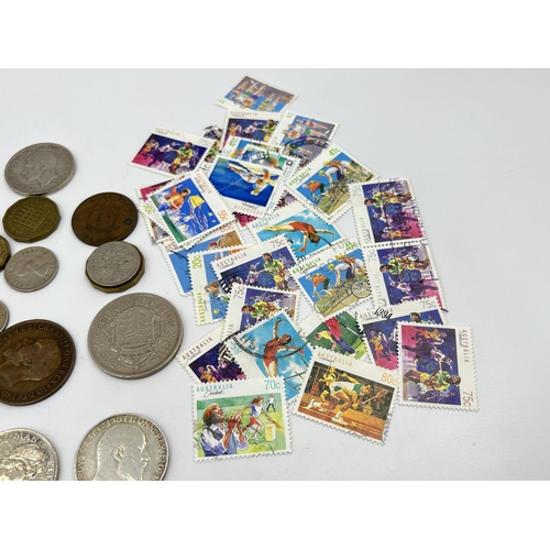 2266 - A collection of British and Manx coins to include 92.5% silver 1908 florin, 50% silver 1941 and 1938... 